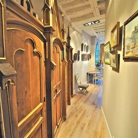 Fantastic View On Notre Dame Abelard *