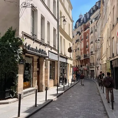 Apartment Fantastic View On Notre Dame Abelard With Ac *