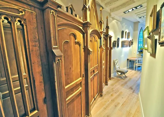 Fantastic View On Notre Dame Abelard Paris